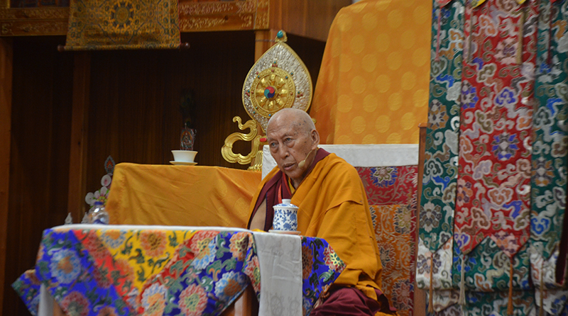 Samdhong Rinpoche giving teaching to Monpas and Tibetans in Dharamshala, September 6, 2024. (Photo:TPI)