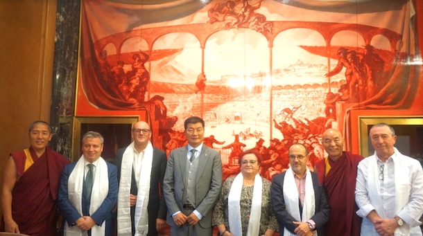 CTA President Dr Lobsang Sangay with members of the Spanish Parliament, 31 October 2018. Photo/Sikyong Office