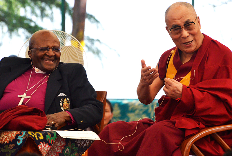 His Holiness the Dalai Lama and Archbishop Desmond Tutu in Dharamshala, India on April 23, 2015. Photo: TPI