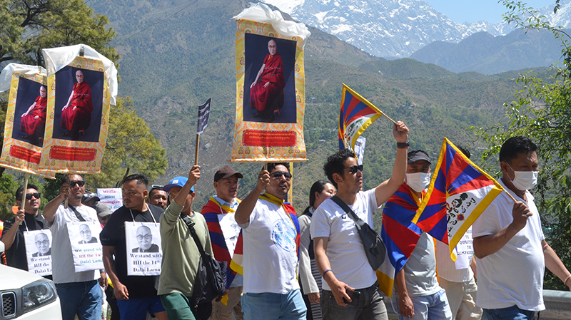 Tibetans and followers of His Holiness protest against false allegations about His Holiness the Dalai Lama, in Dharamshala, April 17, 2023. Photo: TPI