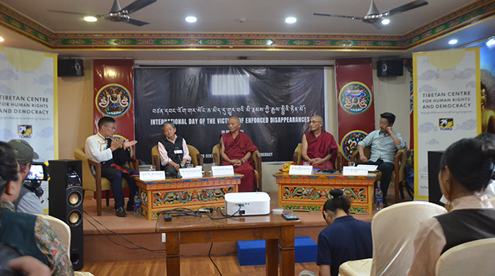 Former Tibetan political prisoners shared their experiences of torture in Chinese prisons during the commemoration of the International Day of Victims of Enforced Disappearances in Dharamshala on August 30th 2023. Photo: TPI