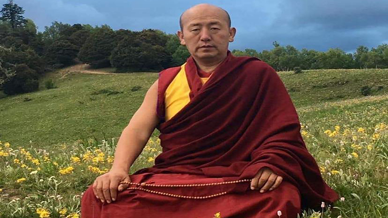 An educated Tibetan monk dies mysteriously in a jail of Lithang County