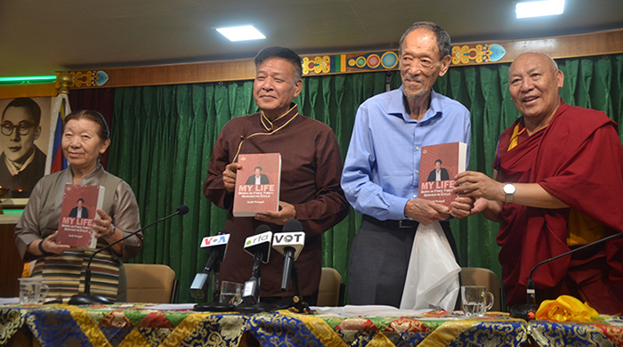 The book launch of former minister Tashi Wangdi's autobiography 'My Life: Born in Free Tibet, Served in Exile' at the Library of Tibetan Works and Archives in Gangchen Kyishong, Dharamshala, on June 7, 2024. (Photo: TPI)