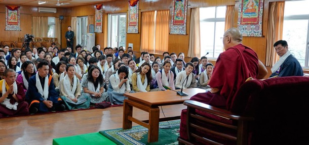 His Holiness the Dalai Lama speaking to the participants and organisers of the Five-Fifty Youth Forum during the audience held at His Holiness’ residence in Dharamshala, India on 20 August 2018. Photo/OHHDL