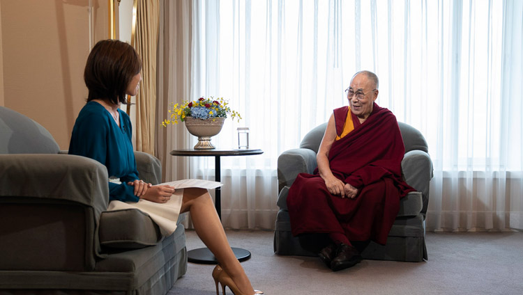 His Holiness the Dalai Lama and Rina Yamasawa of NHK during their interview in Yokohama, Japan on November 13, 2018. Photo by Tenzin Choejor