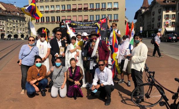 Swiss lawmaker, Lisa Mazzone with Tibetan Peace Marchers and members of the Tibetan Community, in Bern, the capital of Switzerland 11 September 2020. Photo: OOT